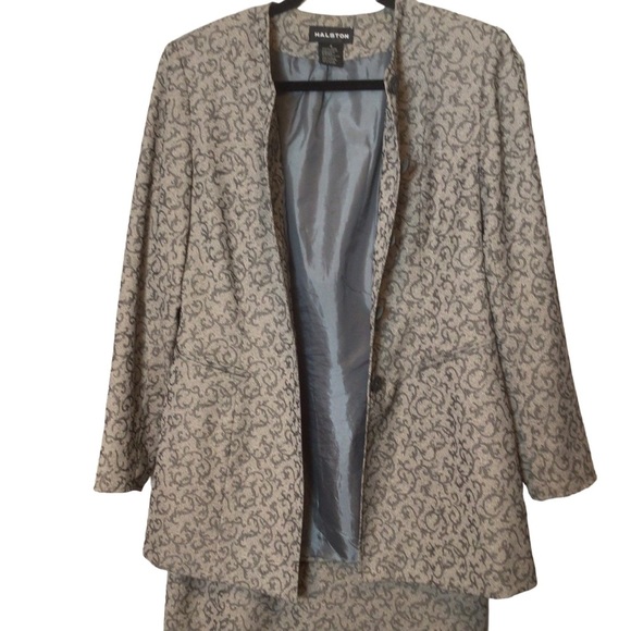 Halston Long Full button Jacket and Skirt Suit Women's Size 6 - Picture 7 of 14